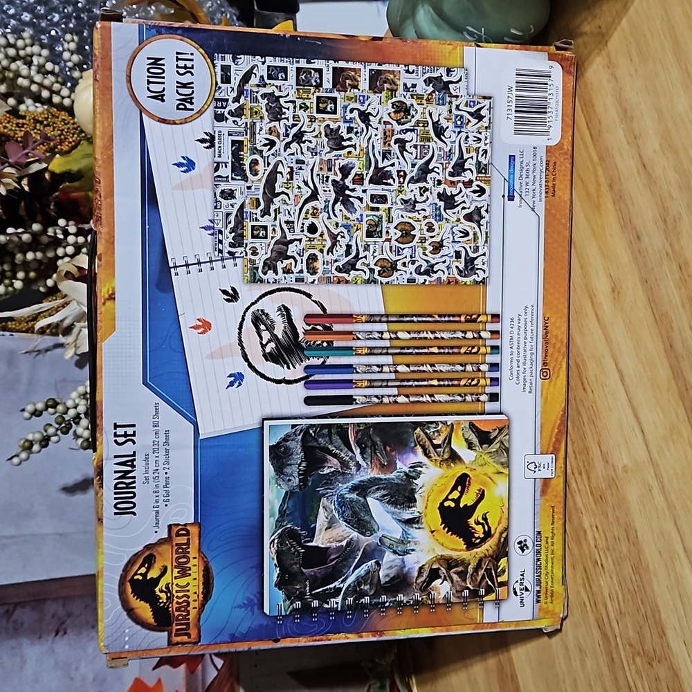 Jurassic World Journal Set Includes journal 6 gel pens and stickers! - Picture 3 of 6